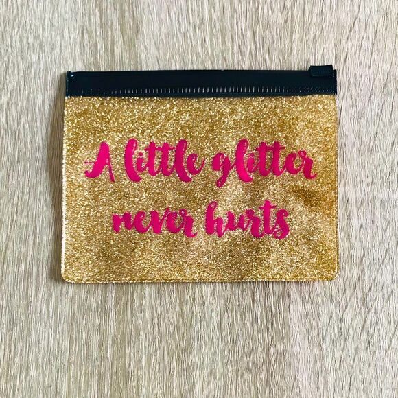 “A Little Glitter Never Hurts” ID / Card Holder - Picture 1 of 3
